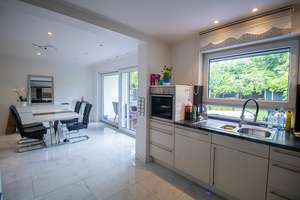Exklusives Einfamilienhaus mit Balkon und Garten in Mönchengladbach-Schmölderpark – Die vollständige Adresse der Immobilie erhältst du vom Anbieter., 41239 Schmölderpark, Mönchengladbach – Vorschaubild 7