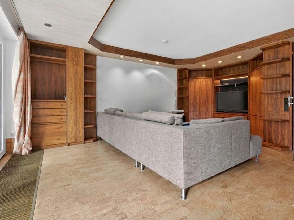 Wohnzimmer 1 (teilweise KI ger