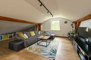 Großzügig Wohnen - Modernisiertes EFH/ZFH mit traumhaftem Garten in ruhiger Siedlungslage – Altötting (Kreis) – Vorschaubild 15