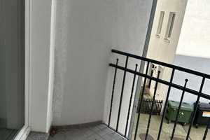 Ihr Anruf ist der Grundstein für eine neue Wohnung - 3-Raum-Altbauwohnung mit Balkon – Gera – Vorschaubild 1