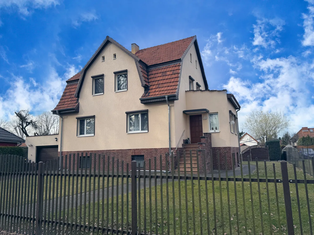 150 qm Heimatstil-Villa auf 960 qm Zentrums- und naturnahem Familiengrundstück., Havelland Kreis – Bild 1