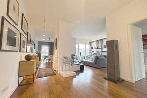 Luxuriöse Eigentumswohnung mit Kamin, Einbauküche und zwei Stellplätzen in moderner Anlage in der... – Die vollständige Adresse der Immobilie erhältst du vom Anbieter., 28217 Überseestadt, Bremen – Vorschaubild 7