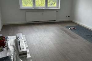 +++ Schöne helle 3- Dachgeschosswohnung +++ – Schützenplatz 11, 6712 Zeitz – Vorschaubild 6