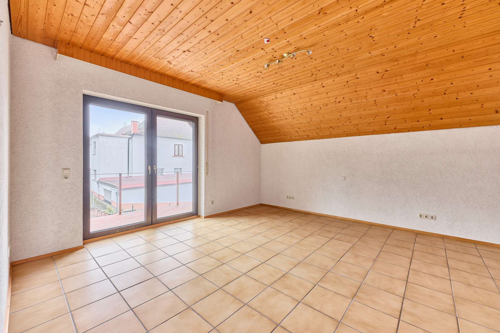 Immobilie in Olsbrücken - Geräumiges Wohnhaus mit großem Grundstück! - Bild 3