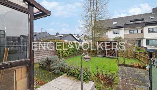 Bild von Erbpacht mit Vorkaufsrecht am Grundstück: familienfreundliches Reiheneckhaus mit Wintergarten und...