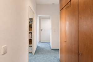 Charaktervolles Architekten-Reihenendhaus mit großem Garten, 2 Garagen und Freizeit-/Weinkeller – Die vollständige Adresse der Immobilie erhältst du vom Anbieter., 12277 Marienfelde, Berlin – Vorschaubild 31