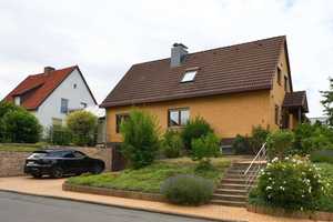 Freistehendes Zweifamilienhaus ideal für große Familien und Mehrgenerationen-Wohnen – Hildesheim (Kreis) – Vorschaubild 2