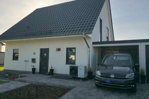 **RESERVIERT**Günstiges 5-Zimmer-Einfamilienhaus in Querenhorst – Die vollständige Adresse der Immobilie erhältst du vom Anbieter., 38368 Querenhorst – Vorschaubild 1