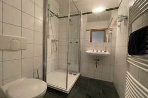 Freistehendes Architektenhaus mit traumhaftem Grundstück + Pool in der Nähe des Herzzentrums – Die vollständige Adresse der Immobilie erhältst du vom Anbieter., 4289 Probstheida, Leipzig – Vorschaubild 13