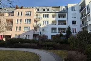Traumhafte 2,5-Zi-Dachgeschosswohnung in Bogenhausen – Taimerhofstraße 22, 81927 Oberföhring, München – Vorschaubild 2
