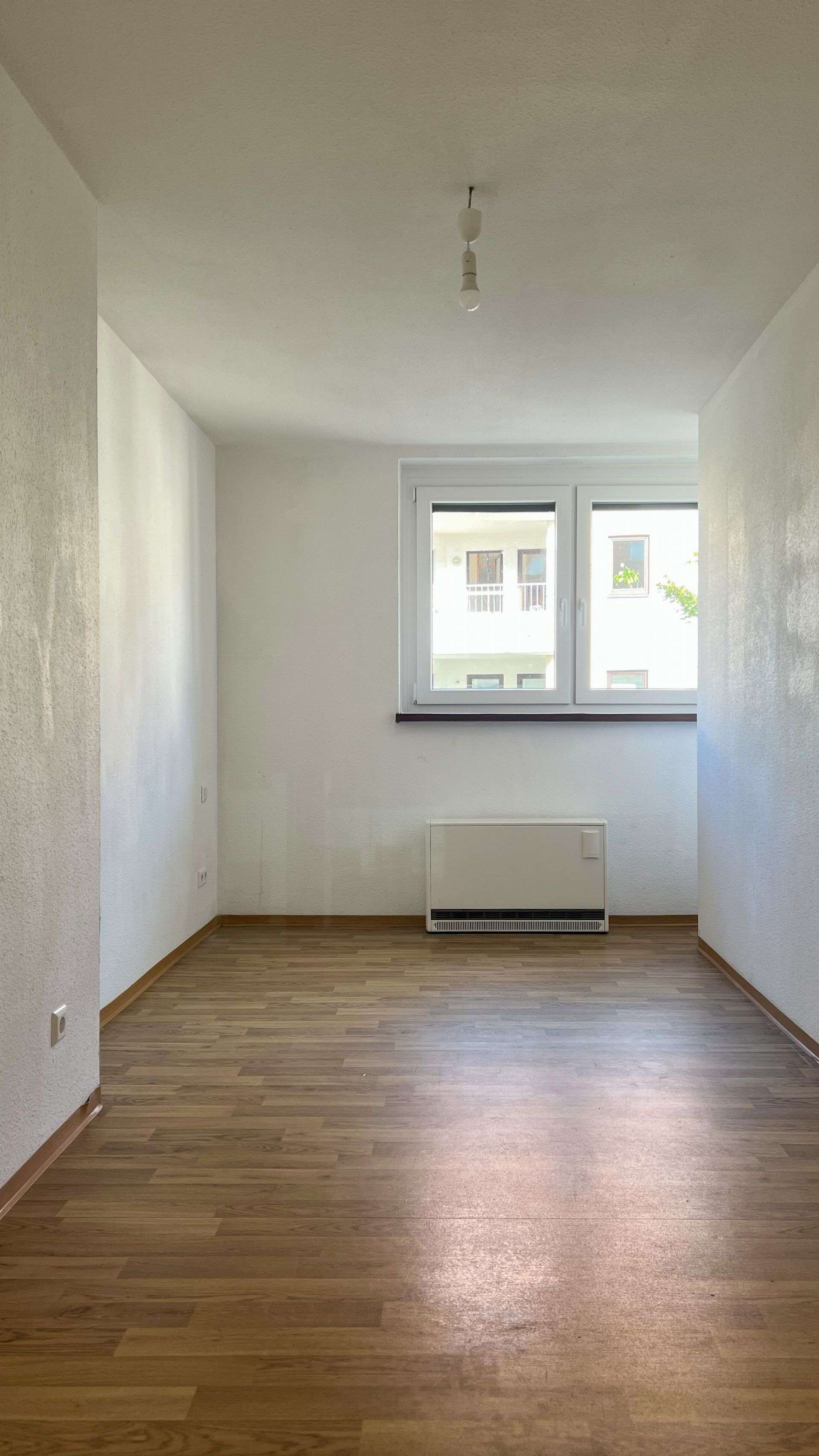 Immobilie in Gärtringen - GÄRTRINGEN: Großzügig Wohnen und Sonnenlicht satt - Bild 3