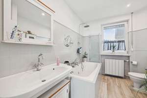 Architektenhaus mit Traumgarten, Indoor-Pool & uneinsehbarem Grundstück in ruhiger Lage – Die vollständige Adresse der Immobilie erhältst du vom Anbieter., 83236 Übersee – Vorschaubild 13