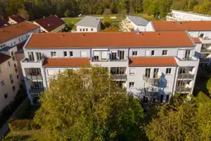 Sonnige 2-Zi.-Wohnung mit Süd-Loggia im 2. OG in Augsburg-Göggingen – Schiffmacherweg 14, 86199 Augsburg – Vorschaubild 2