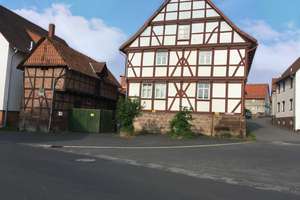Imposantes Fachwerkhaus in Sattenhausen, Gemeinde Gleichen, frei und sofort verfügbar – Die vollständige Adresse der Immobilie erhältst du vom Anbieter., 37130 Gleichen – Vorschaubild 2