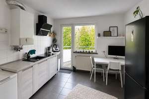 Helle 1-Zimmer-Wohnung mit Balkon in zentraler Lage von Longerich!