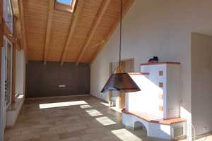 Attraktives Einfamilienhaus mit Kachelofen, Einbauküche, Carport und pflegeleicht gestalteten Garten – Main-Spessart (Kreis) – Vorschaubild 5