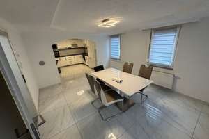Mehrgenerationenhaus / Zwei Einfamilienhäuser in Eschbronn-Locherhof – Die vollständige Adresse der Immobilie erhältst du vom Anbieter., 78664 Eschbronn – Vorschaubild 3