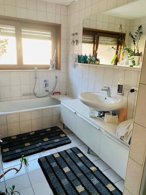 Immobilie in Löchgau - Helle 3 Zimmer EG-Wohnung mit Balkon - Bild 2