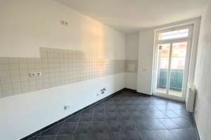 Exklusives Wohnen: Stilvolle Altbauwohnung mit Balkon & Parkett ab 01.07.2026!!!