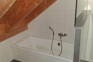 Moderne 3-Zimmer DG-Wohnung in Ingolstadt Nordost – Die vollständige Adresse der Immobilie erhältst du vom Anbieter., 85055 Nordost, Ingolstadt – Vorschaubild 11