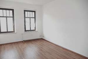 Tolle DG-Whg. mit Balkon, Einbauküche, Designebelag, Bad mir Wanne und Duschaufsatz...... – Charlottenstraße 81, 9126 Gablenz, Chemnitz – Vorschaubild 6
