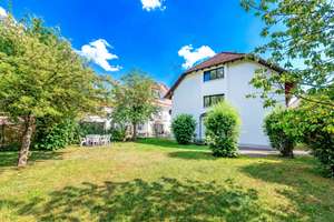 Charmante Dachgeschosswohnung am Westpark