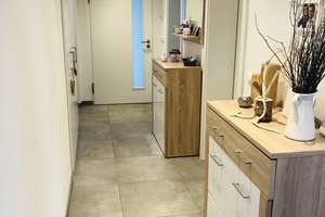 Modernes Wohnerlebnis - Großzügiges Zweifamilienhaus - Erdgeschoss vermietet – Die vollständige Adresse der Immobilie erhältst du vom Anbieter., 93426 Roding – Vorschaubild 42