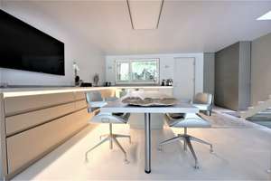 SIGNATURE TOWNHOUSE AM HAGENPLATZ + EXPONIERTES DESIGN UNIKAT +  POOL + GARAGE + PRIVATVERKAUF + – Die vollständige Adresse der Immobilie erhältst du vom Anbieter., 14193 Grunewald, Berlin – Vorschaubild 3
