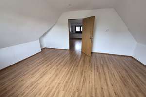Lebendiger Alltag in Essen: 2,5-Zimmer-Wohnung mit Balkon – Triftstraße 115, 45357 Gerschede, Essen – Vorschaubild 8