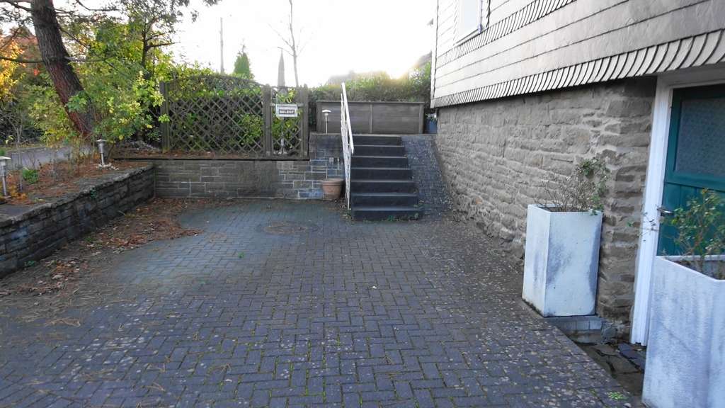 Immobilie in Nümbrecht - Schnuckeliges Häuschen im Zentrum von Nümbrecht - Lebensqualität und Schönheit - Bild 2