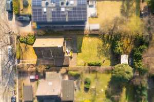 Charmantes Anwesen mit parkähnlichem Grundstück und Entwicklungspotential – Die vollständige Adresse der Immobilie erhältst du vom Anbieter., 22529 Lokstedt, Hamburg – Vorschaubild 22
