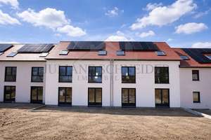 Fertigstellung Frühjahr 2026!Modernes Wohnen im Grünen–Großzügiges Reihenhaus mit Carport & Terrasse – Die vollständige Adresse der Immobilie erhältst du vom Anbieter., 4651 Bad Lausick – Vorschaubild 3