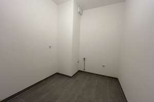 Herrliche Aussichten nicht nur vom Balkon! Modernisierte 3 Zimmer + modernes Bad mit Dusche + Aufzug – Krohstraße 4, 50968 Bayenthal, Köln – Vorschaubild 19
