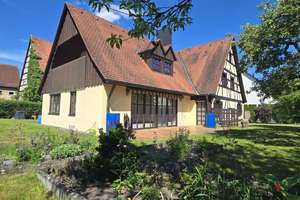 Ein- bis Zweifamilienhaus mit großem Garten & Doppelgarage in Nürnberg-Kornburg – Die vollständige Adresse der Immobilie erhältst du vom Anbieter., 90455 Kornburg, Worzeldorf, Nürnberg – Vorschaubild 7
