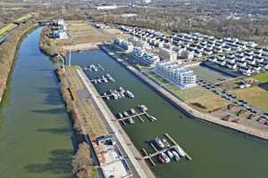Exklusive Komfortwohnung mit malerischem Wasserblick – Schlaf- und Wohnzimmer mit Zugang zum Balkon – Gelsenkirchen – Vorschaubild 6