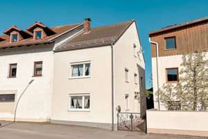 Solide Investition mit Zukunft: Vermietetes Reihenendhaus in Windorf! – Die vollständige Adresse der Immobilie erhältst du vom Anbieter., 94575 Windorf – Vorschaubild 2