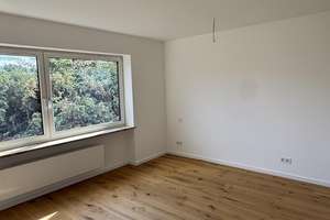Komplett saniert: 3 Zimmer, Echtholzparkett, großer Balkon, Wärmempumpe - provisionsfrei – 85356 Freising – Vorschaubild 7