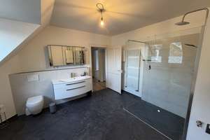 Exklusive 3-ZKB Dachgeschoss-Altbauwohnung in Wiesbaden – Bismarckring 14, 65183 Westend / Bleichstraße, Wiesbaden – Vorschaubild 15