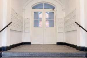 Historischer Klinkerbau, ideal zur Selbstnutzung oder als Investment – Die vollständige Adresse der Immobilie erhältst du vom Anbieter., 12167 Steglitz, Berlin – Vorschaubild 2