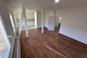 Exklusive Maisonetten-Wohnung mit zwei Bädern ***Belsen3 Immobilien UG***