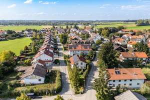 Traumlage in Forstinning (Energieklasse A+). Lichtdurchflutetes EFH für Familien mit Garten & Garage – Die vollständige Adresse der Immobilie erhältst du vom Anbieter., 85661 Forstinning – Vorschaubild 36