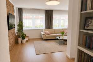 „Großzügige 6-Zimmer-Wohnung aus zwei verbundenen Einheiten mit separatem Office und Garten“ – Die vollständige Adresse der Immobilie erhältst du vom Anbieter., 89077 Söflingen, Ulm – Vorschaubild 6