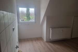 Freundlich helle Dachgeschosswohnung mit optimalem Zuschnitt – Langenacker 104, 44287 Oestrich, Dortmund – Vorschaubild 4
