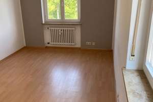 Modernes Wohnen im Domviertel: 3-Zimmer-Wohnung mit Balkon