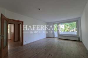 Saniertes 3-Zimmer-Apartment mit Balkon in Düsseldorf-Josef-Stick-Straße