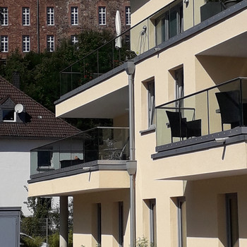 Schöner Wohnen in 3-Zimmer-Komfortwohnung mit Ateliercharakter und sonniger Loggia