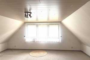Einfamilienhaus mit Garten und großer Garage, in ruhiger, aber zentraler Lage! – Mittelsachsen (Kreis) – Vorschaubild 8