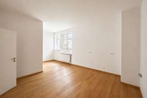 Top-sanierte 4-Zimmer-Wohnung mit idealen Voraussetzungen für Wohnen und Arbeiten