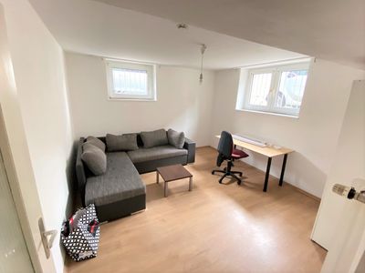 1,5-Zimmer Souterrain-Wohnung möbliert und mit Küche in Gelsenkirchen-Buer,  Studentenwohnung