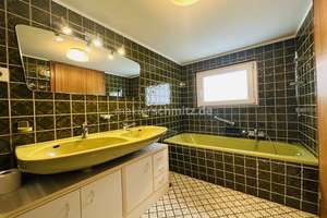 GEPFLEGTES REIHENMITTELHAUS MIT INNENHOF IN ZENTRALER LAGE VON GIESENKIRCHEN! – Die vollständige Adresse der Immobilie erhältst du vom Anbieter., 41238 Giesenkirchen-Mitte, Mönchengladbach – Vorschaubild 6